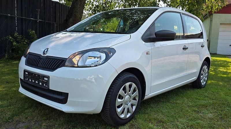 Weiß Gebraucht 2012 Skoda Citigo Active Kleinwagen | 3.950 € (Guter Preis) - Bild 1/4