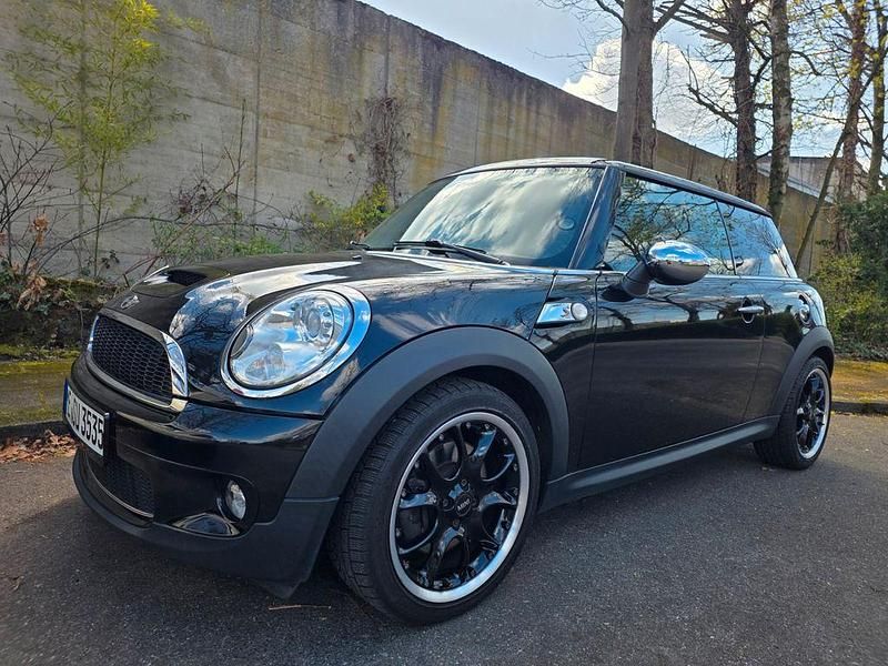 Usata Mini Cooper S 182 CV (133 kW) 2010 Nero Utilitaria