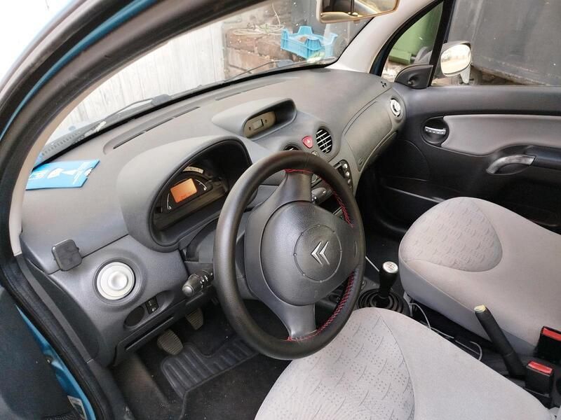 Blau Gebraucht 2003 Citroën C3 Kleinwagen | 900 € - Bild 1/4
