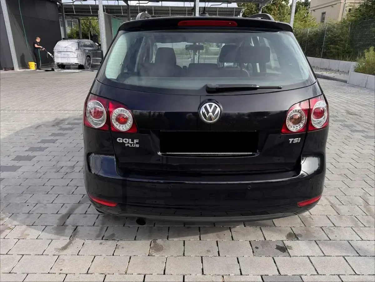 Gebraucht VW Golf Plus Cross 105 PS (77 kW) 2010 Schwarz Kleinwagen