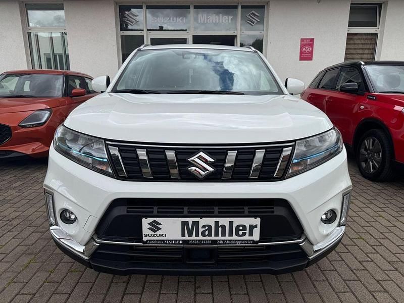 Gebraucht Suzuki Vitara Comfort 129 PS (94 kW) 2023 Weiß SUV