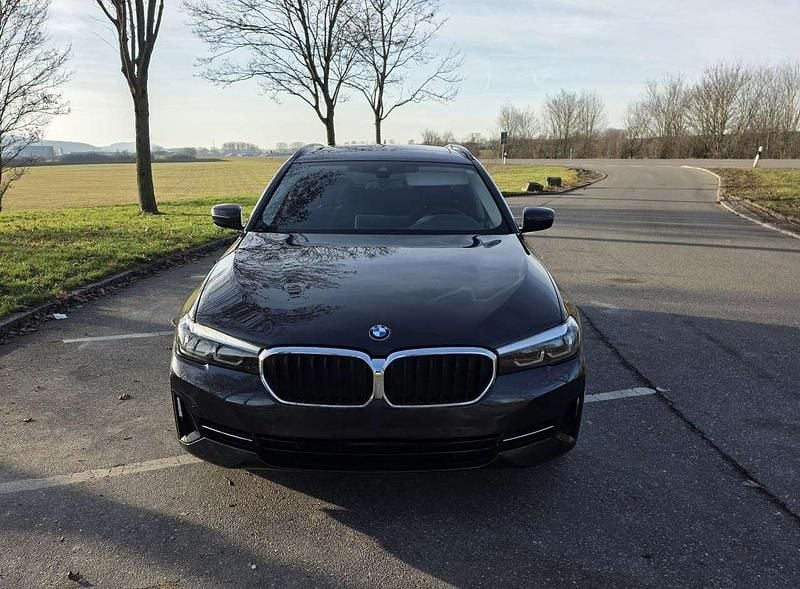 Gebraucht BMW 530e Luxury Line 184 PS (135 kW) 2021 Kombi