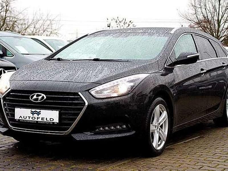 Schwarz Gebraucht 2018 Hyundai i40 Kombi | 13.950 € (Fairer Preis) - Bild 1/4