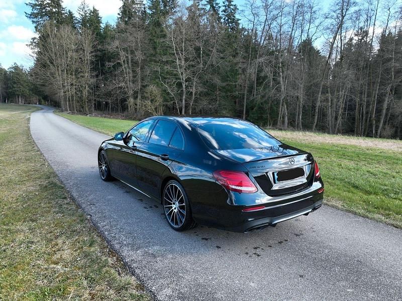 Gebraucht Mercedes E43 AMG AMG 401 PS (294 kW) 2018 Schwarz Limousine