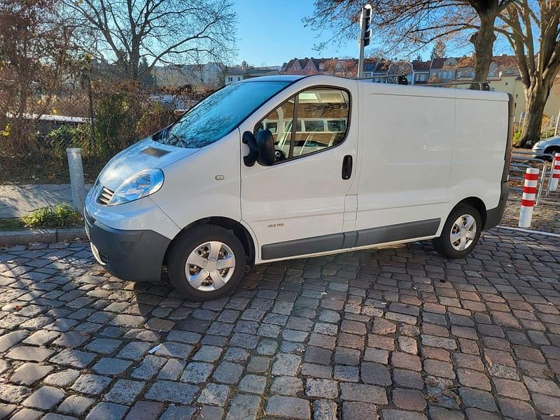 Weiß Gebraucht 2010 Renault Trafic Van | 5.350 € - Bild 1/4
