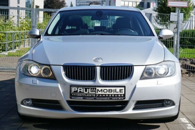 Gebraucht BMW 330 Sport Line 272 PS (200 kW) 2007 Silber metallic Limousine