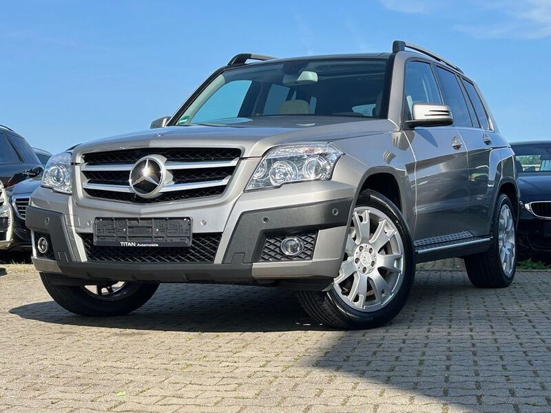 Cubanitsilber metallic Gebraucht 2008 Mercedes GLK320 SUV | 9.850 € (Fairer Preis) - Bild 1/4