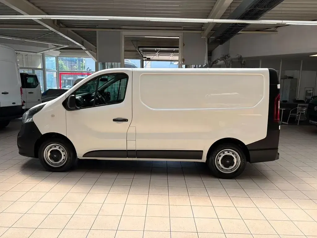 Gebraucht Opel Vivaro 120 PS (88 kW) 2019 Weiß Van / Kleinbus