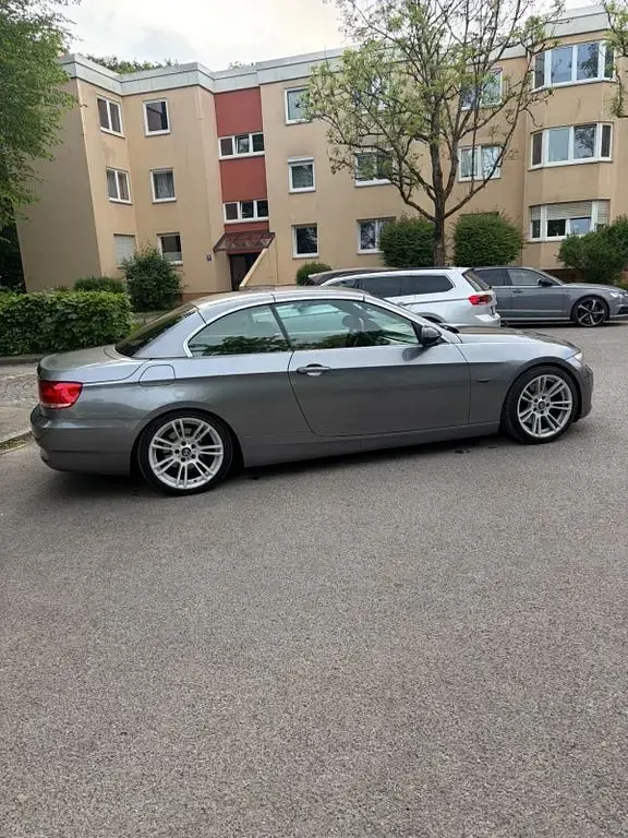 Gebraucht BMW 325 Cabriolet Performance 218 PS (160 kW) 2007 Grau Cabrio