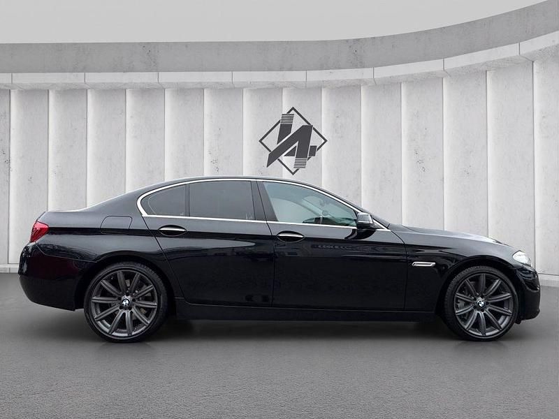 Gebraucht BMW 530 Sport Line 258 PS (189 kW) 2016 Schwarz Limousine