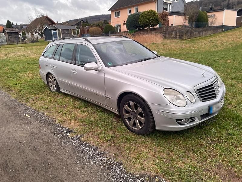 Gebraucht Mercedes E320 2007 Silber Kombi