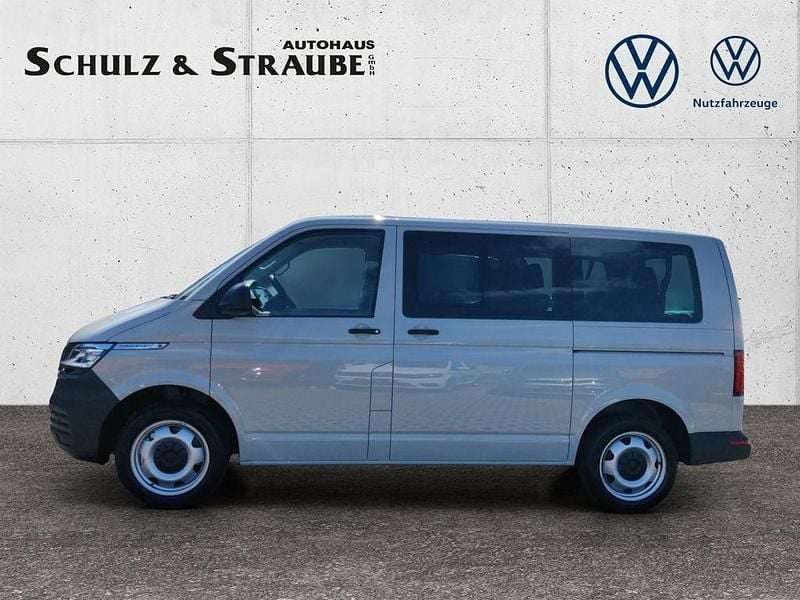 Gebraucht VW Caravelle Trendline 150 PS (110 kW) 2024 Grau Van
