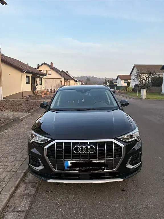 Gebraucht Audi Q3 Advanced 190 PS (139 kW) 2019 Schwarz SUV