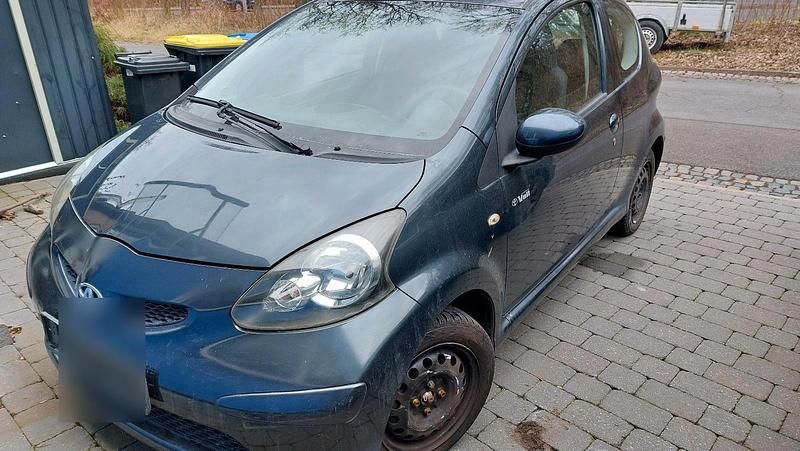 Schwarz Gebraucht 2005 Toyota Aygo Kleinwagen | 1.600 € (Fairer Preis) - Bild 1/4