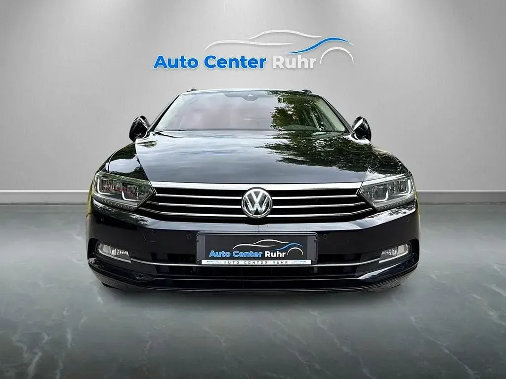 Gebraucht VW Passat Comfortline 150 PS (110 kW) 2018 Schwarz Kombi
