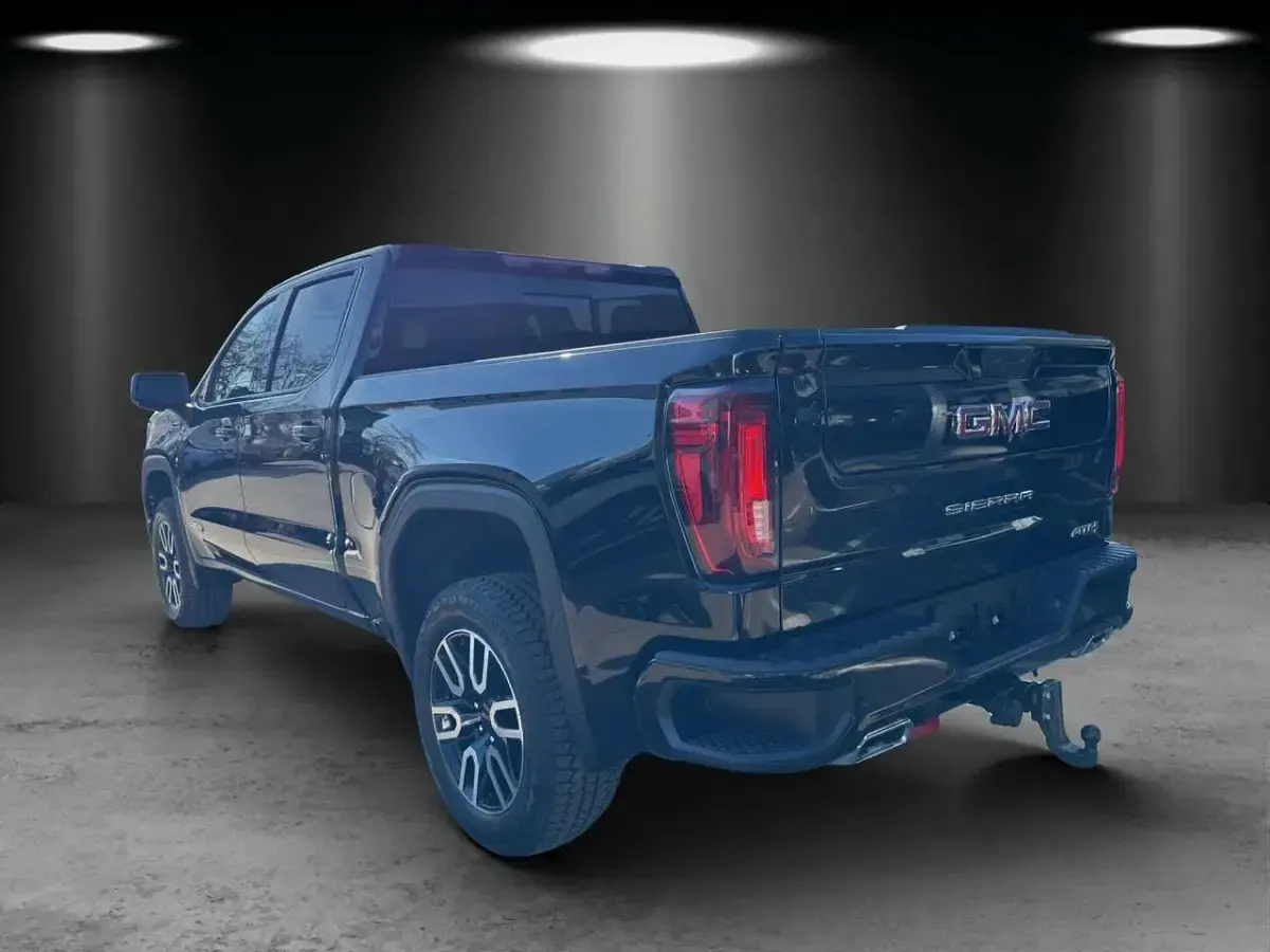 Ny GMC Sierra 420 HK (308 kW) 2026 Sort Pickup / Ladvogn