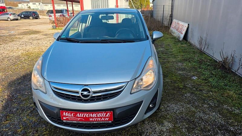Silber Gebraucht 2013 Opel Corsa Active Kleinwagen | 5.999 € (Fairer Preis) - Bild 1/4