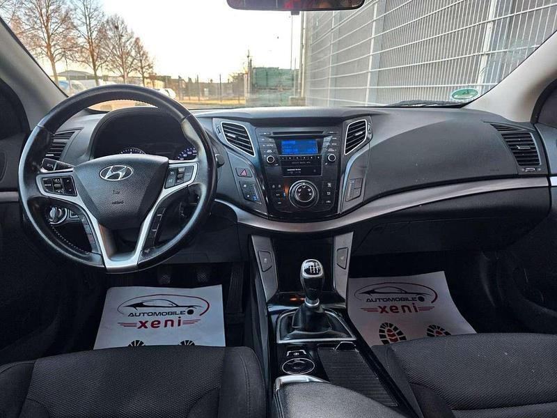 Gebraucht Hyundai i40 135 PS (99 kW) 2015 Weiß Kombi