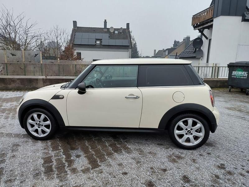 Gebraucht Mini ONE 75 PS (55 kW) 2009 Weiß Kleinwagen