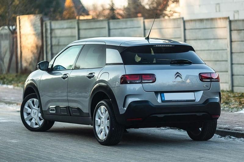 Gebraucht Citroën C4 Shine 110 PS (80 kW) 2018 Silber SUV