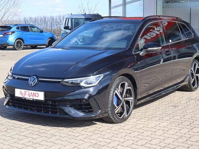 Gebraucht VW Golf VIII R 320 PS (235 kW) 2023 Deep black perleffekt Kombi