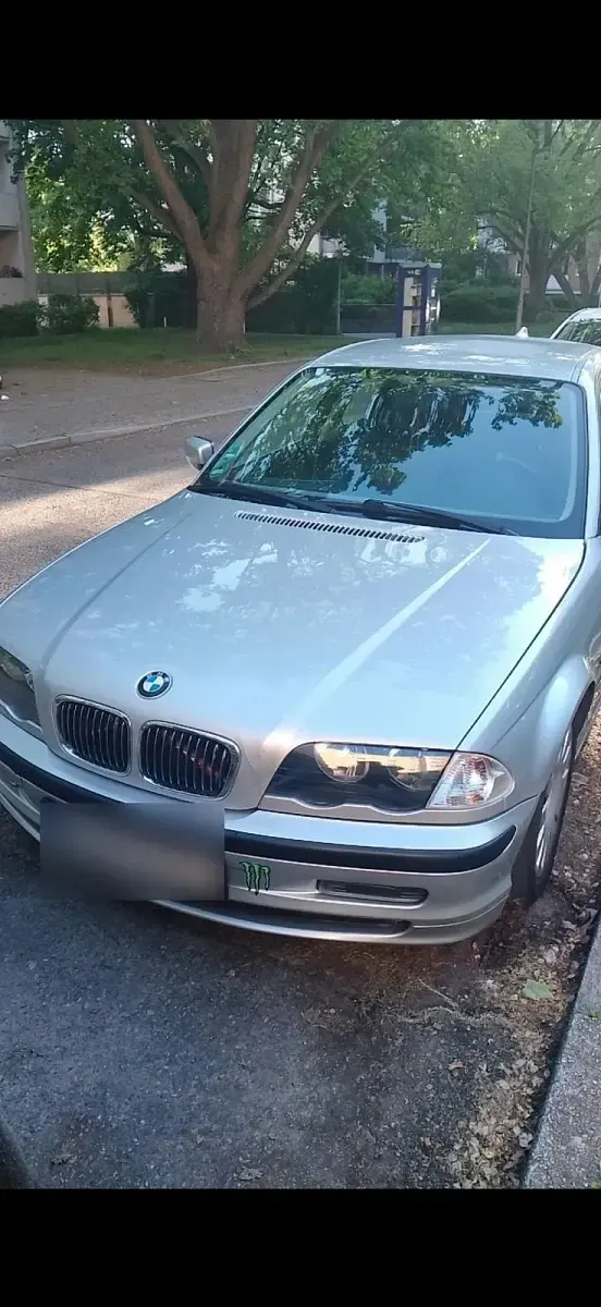 Gebraucht BMW 320 150 PS (110 kW) 1998 Silber Limousine