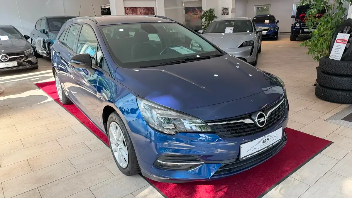 Gebraucht Opel Astra Business 110 PS (80 kW) 2022 Nautic blau Kleinwagen