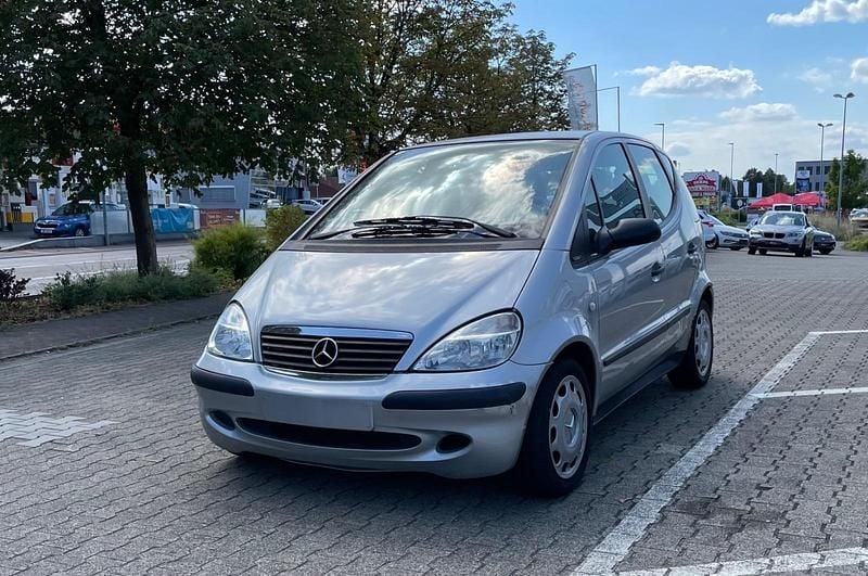 Silber Gebraucht 2003 Mercedes A140 Kleinwagen | 2.500 € - Bild 1/4