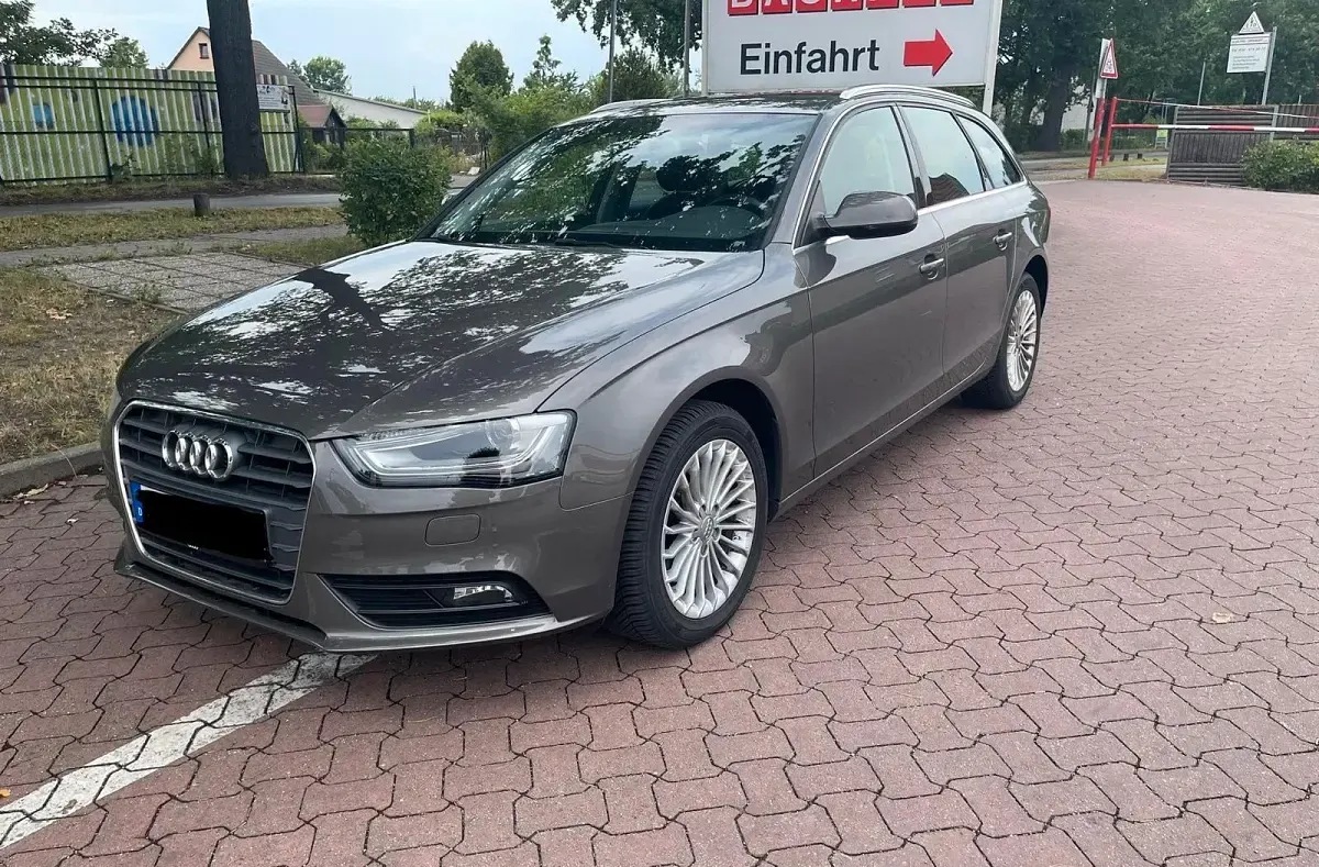 Gebraucht Audi A4 180 PS (132 kW) 2013 Kombi