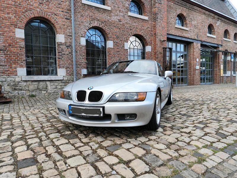 Silber Gebraucht 1996 BMW Z3 Cabrio | 8.700 € - Bild 1/4