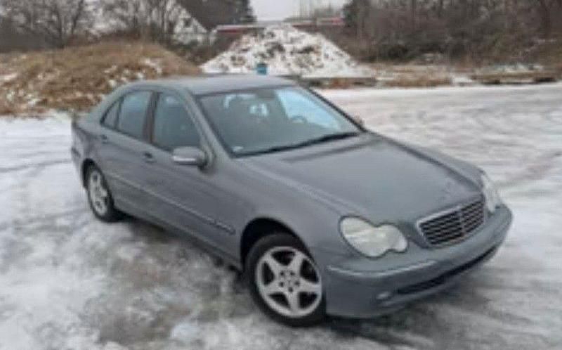 Gebraucht Mercedes C180 Elegance 143 PS (105 kW) 2004 Grau Limousine