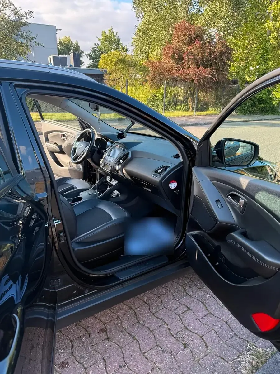 Gebraucht Hyundai ix35 135 PS (99 kW) 2013 Schwarz SUV