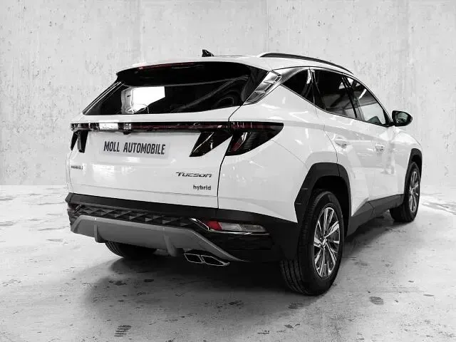 Gebraucht Hyundai Tucson Trend 230 PS (169 kW) 2024 Atlas white / sol SUV