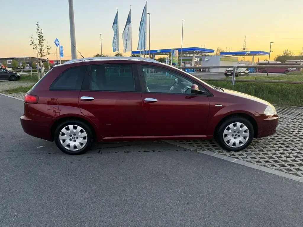 Gebraucht Fiat Croma Active 147 PS (108 kW) 2006 Rot Kombi