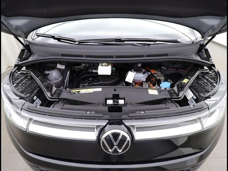 Gebraucht VW Multivan Style 245 PS (180 kW) 2025 Deep black perleffekt Van