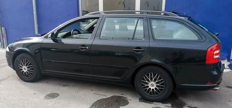 Gebraucht Skoda Octavia 140 PS (102 kW) 2008 Schwarz Kombi