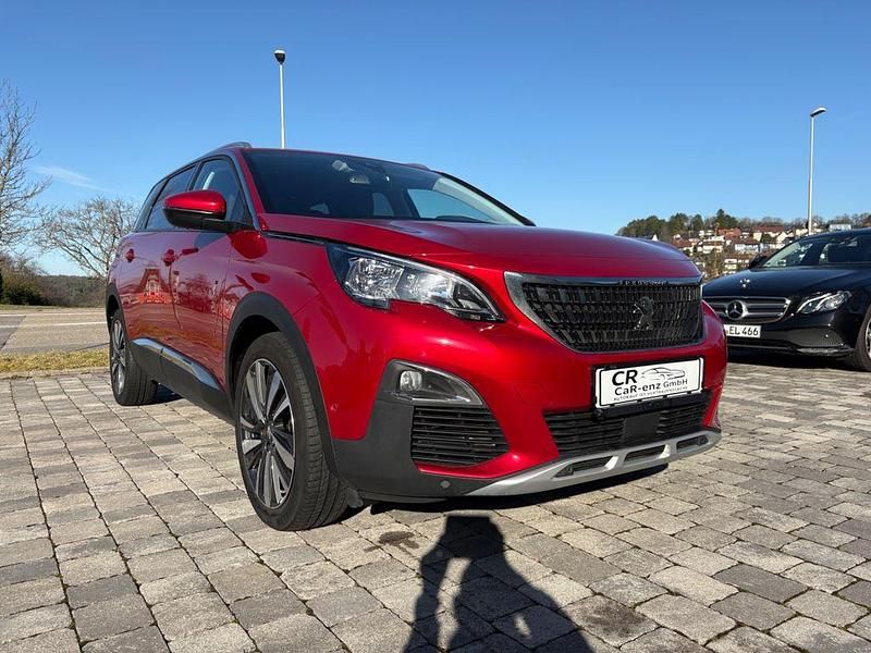 Gebraucht Peugeot 5008 Allure 131 PS (96 kW) 2020 Rot SUV