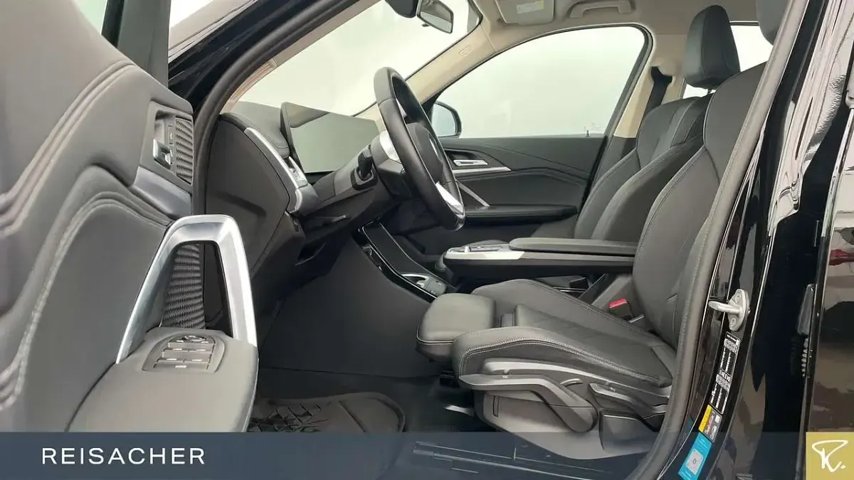 Gebraucht BMW iX1 xLine 200 kW (272 PS) 2023 Schwarz uni SUV