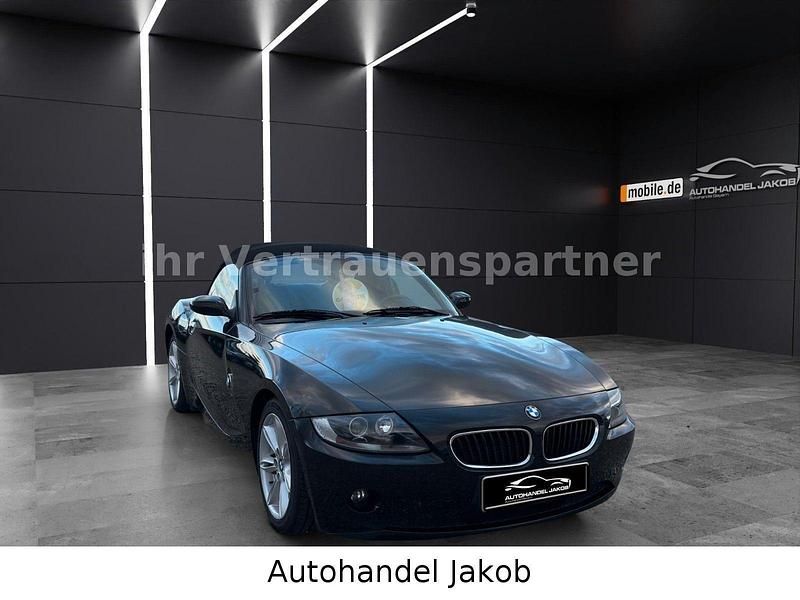 Schwarz Gebraucht 2005 BMW Z4 Sport Line Cabrio | 23.500 € - Bild 1/3