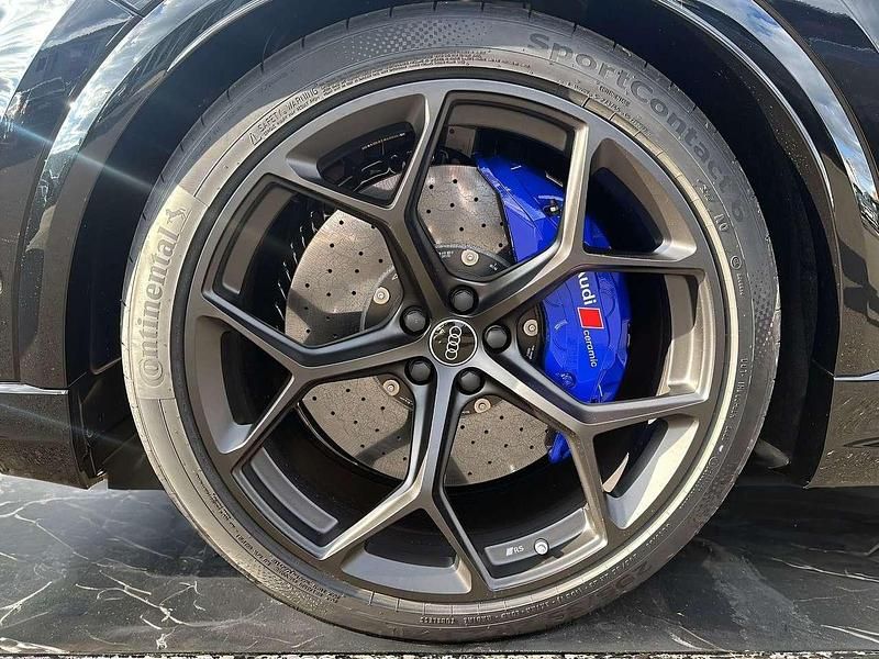 Neu Audi RS Q8 Performance 640 PS (470 kW) 2025 Schwarz SUV