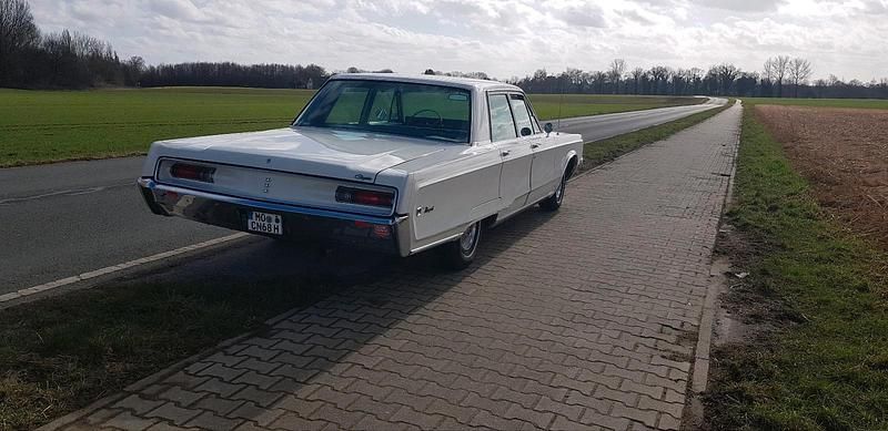 Gebraucht Chrysler Newport 290 PS (213 kW) 1968 Weiß Limousine