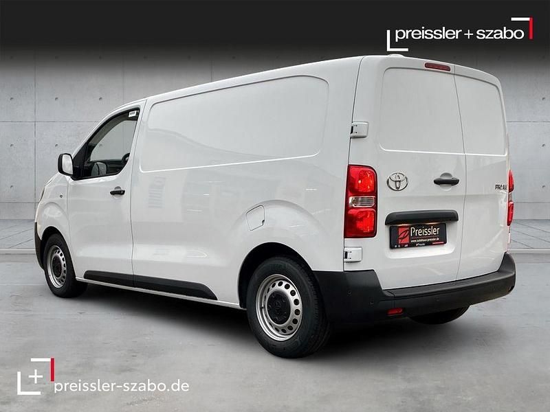 Gebraucht Toyota Proace 120 PS (88 kW) 2024 Weiß Van / Kleinbus
