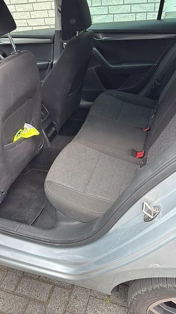 Silber Gebraucht 2020 Skoda Octavia Soleil Kombi | 9.800 € (Guter Preis) - Bild 1/4