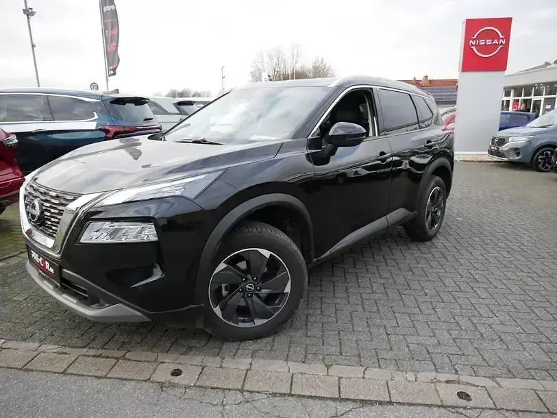 Gebraucht Nissan X-Trail 360º 163 PS (119 kW) 2025 Black pearl (m) SUV