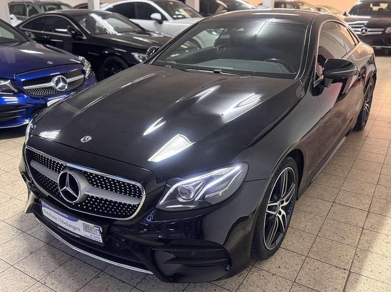 Gebraucht Mercedes E200 AMG line 184 PS (135 kW) 2019 Obsidianschwarz  metalliclack Coupé