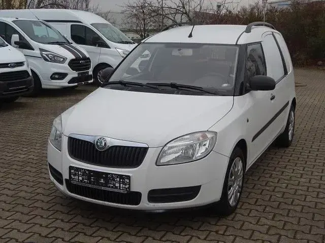 Gebraucht Skoda Roomster 80 PS (58 kW) 2007 Weiß Van / Kleinbus