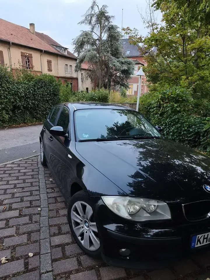 Gebraucht BMW 116 116 PS (85 kW) 2005 Schwarz Kleinwagen