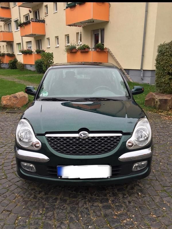 Grün Gebraucht 2002 Daihatsu Sirion Kleinwagen | 1.950 € (Superpreis) - Bild 1/4
