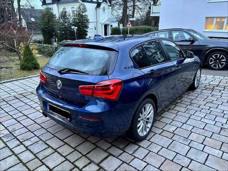 Gebraucht BMW 120 Sport Line 184 PS (135 kW) 2016 Blau Kleinwagen