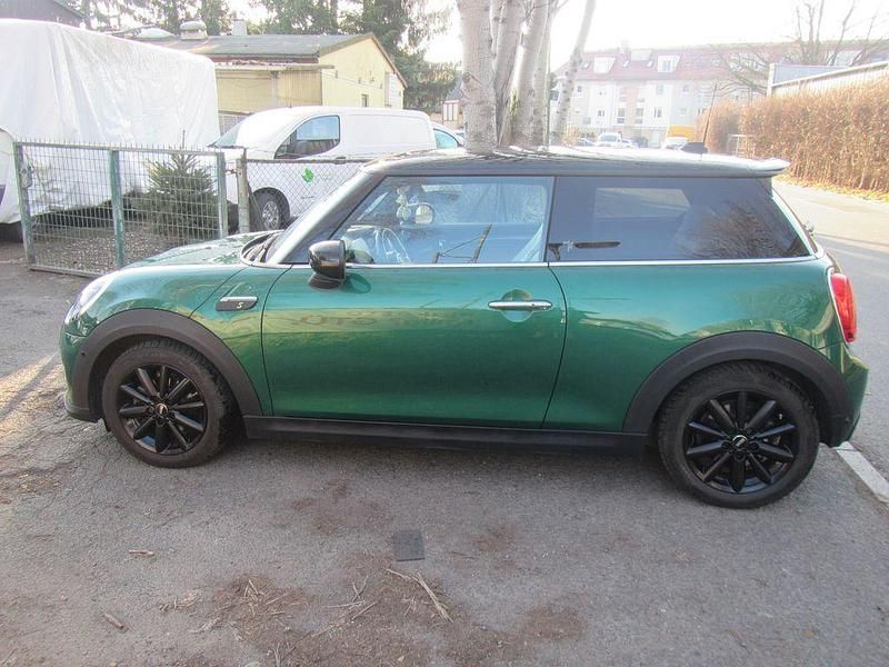 Gebraucht Mini Cooper SE 135 kW (184 PS) 2022 Grün Kleinwagen